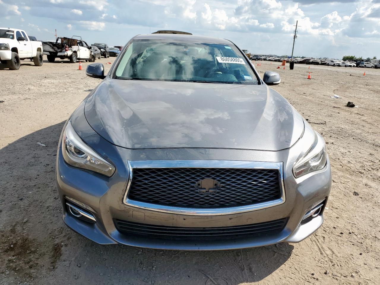 2016 INFINITI Q50