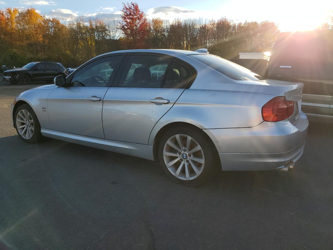 2011 BMW 3 SERIES