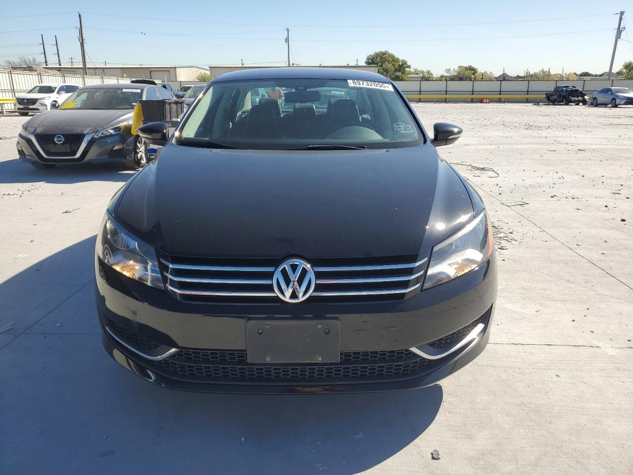 2012 VOLKSWAGEN Passat