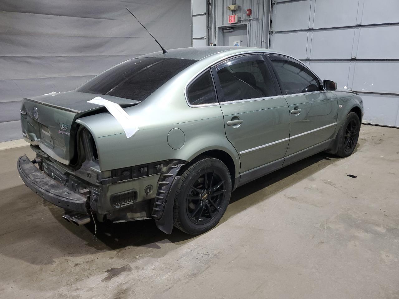2002 VOLKSWAGEN Passat