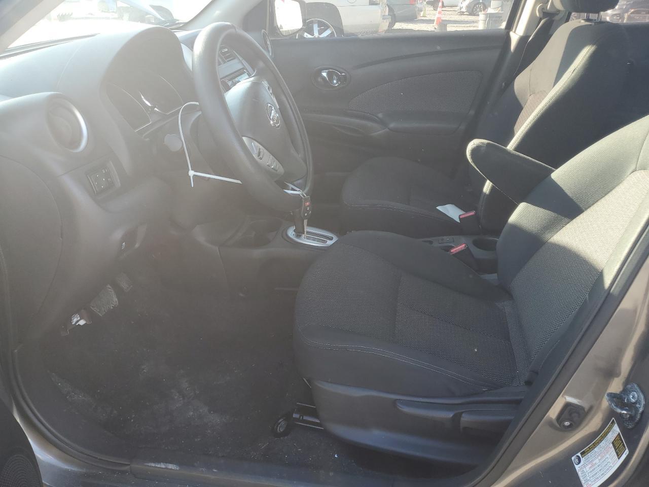 2016 NISSAN VERSA