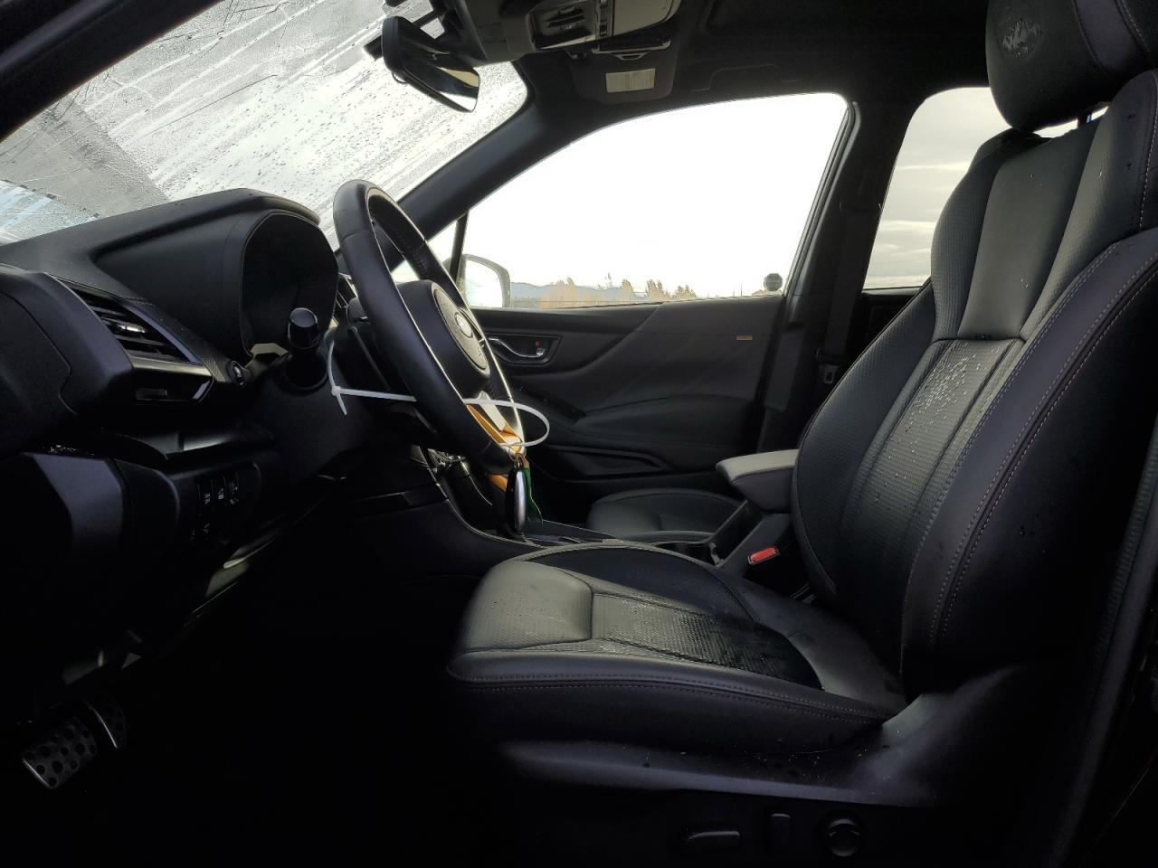 2022 SUBARU FORESTER
