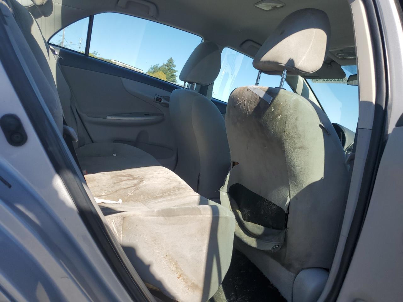 2011 TOYOTA COROLLA