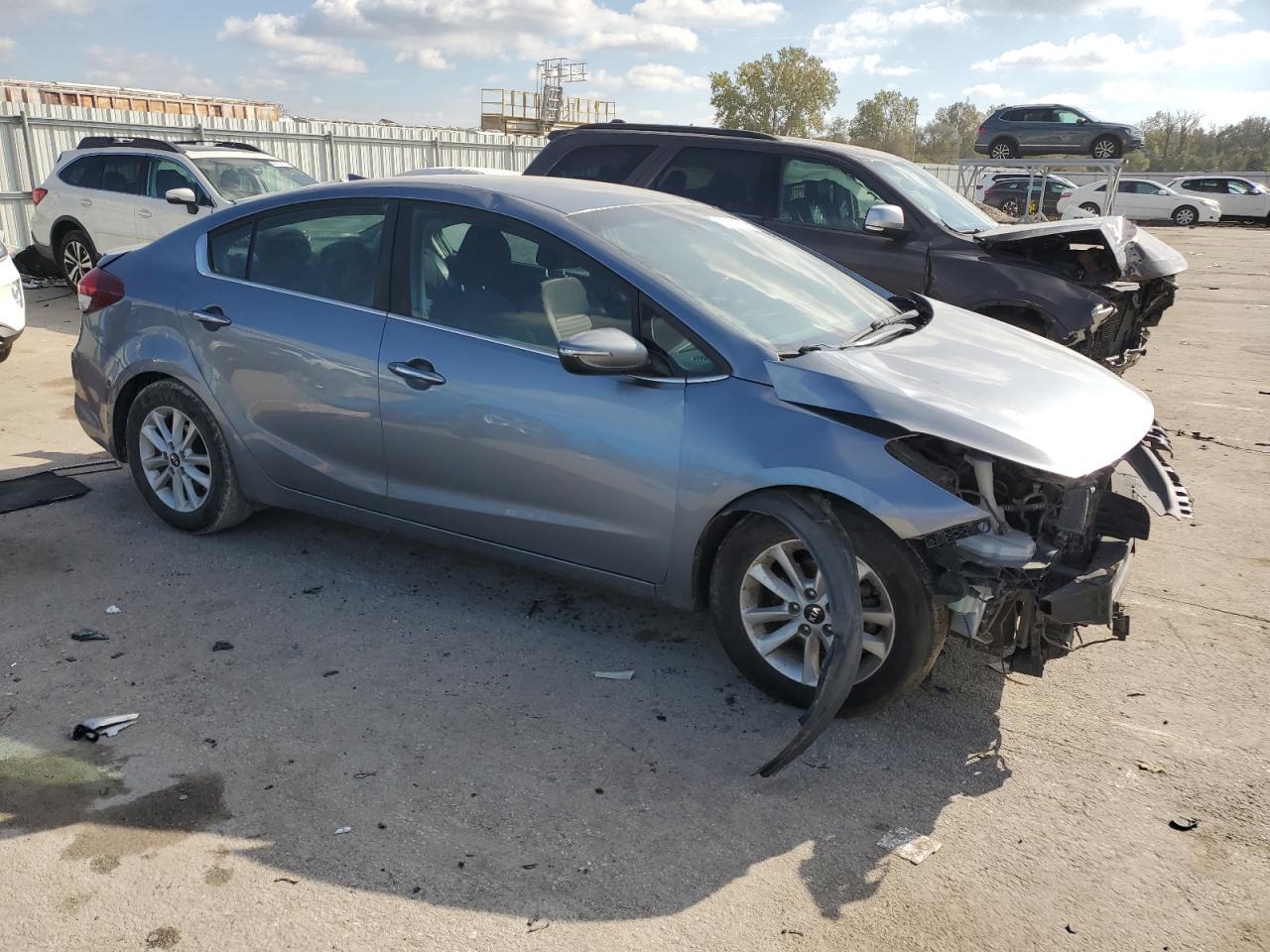 2017 KIA FORTE