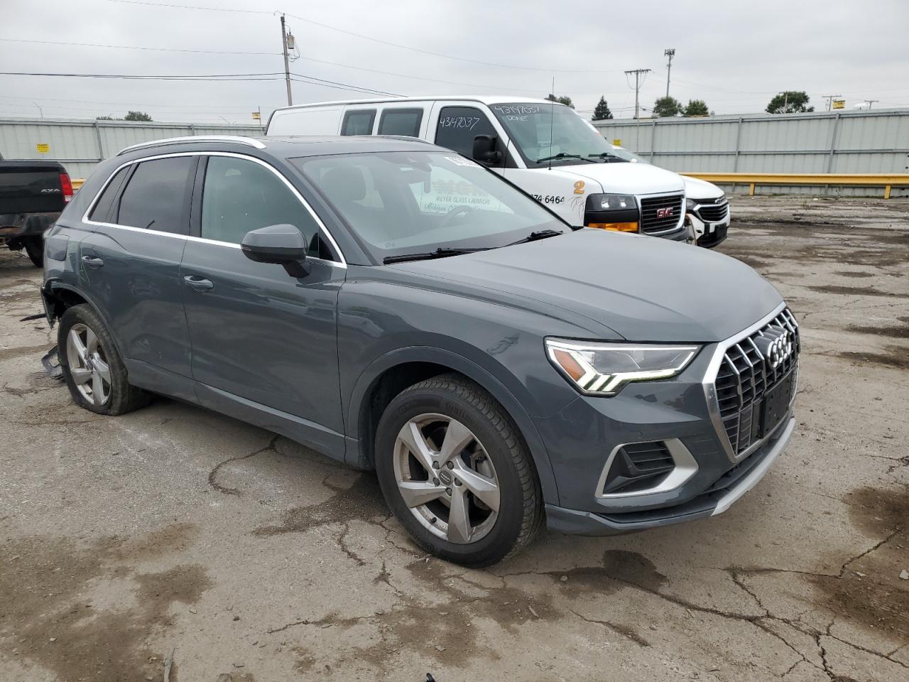 2019 AUDI Q3