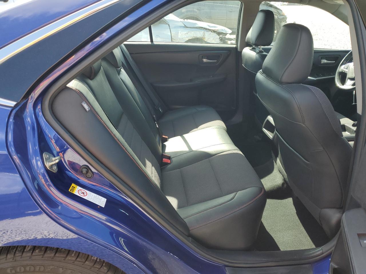 2016 TOYOTA CAMRY