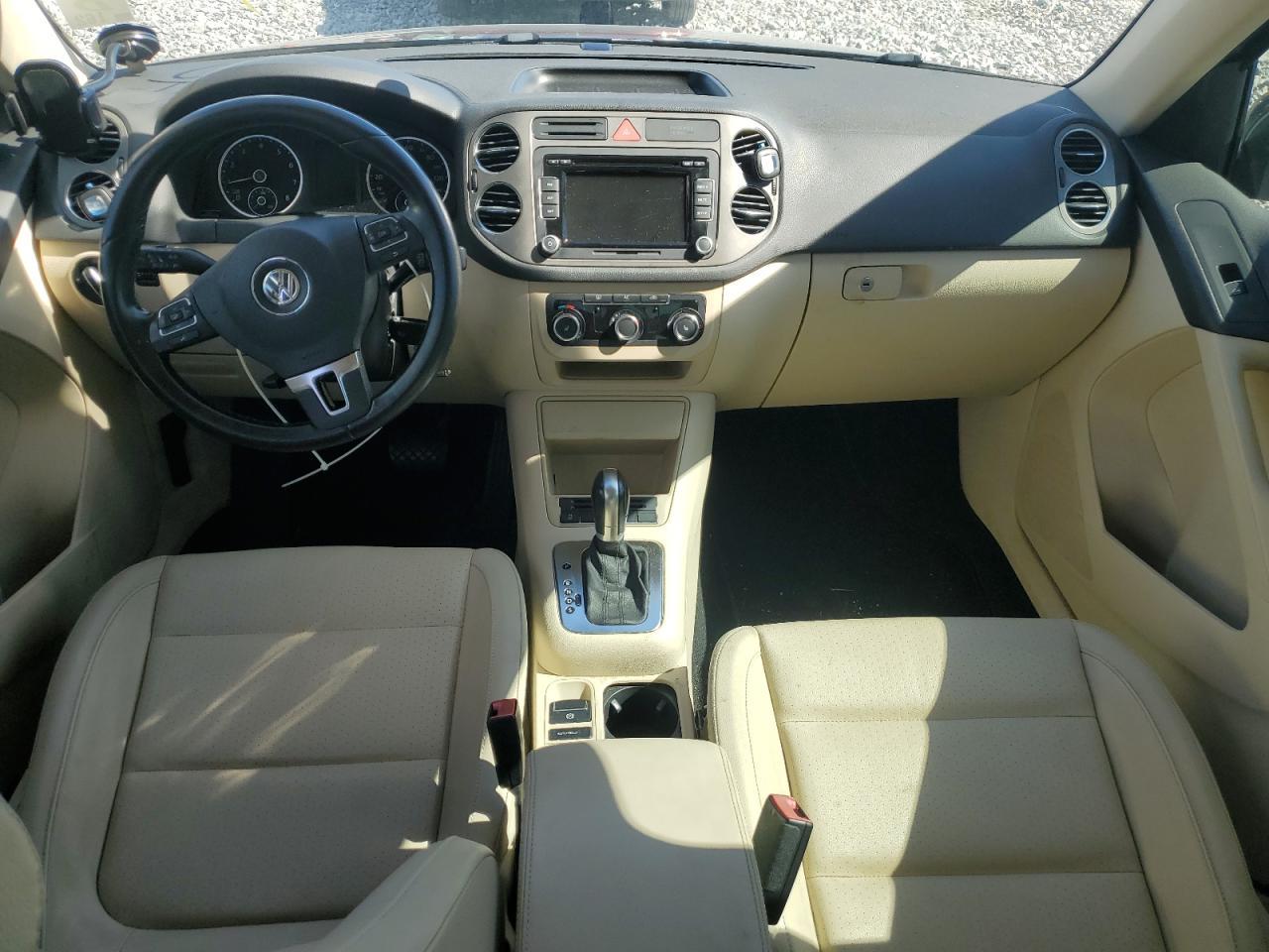 2011 VOLKSWAGEN TIGUAN