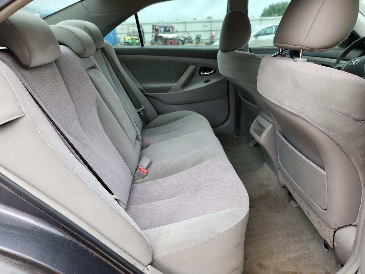 2011 TOYOTA CAMRY