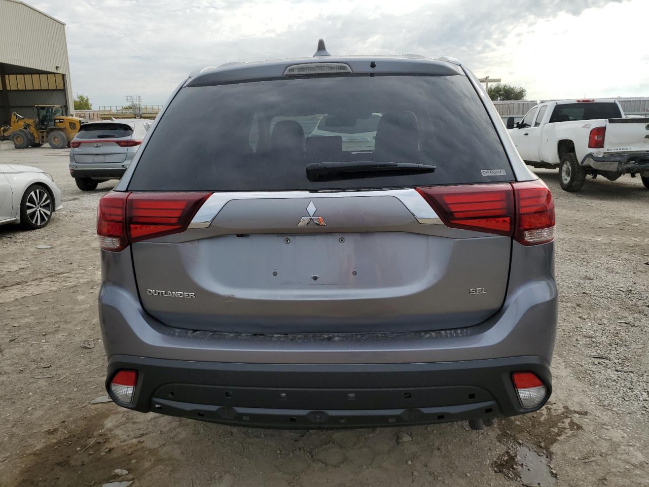 2020 MITSUBISHI outlander