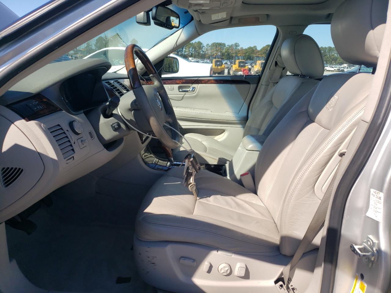 2011 CADILLAC DTS