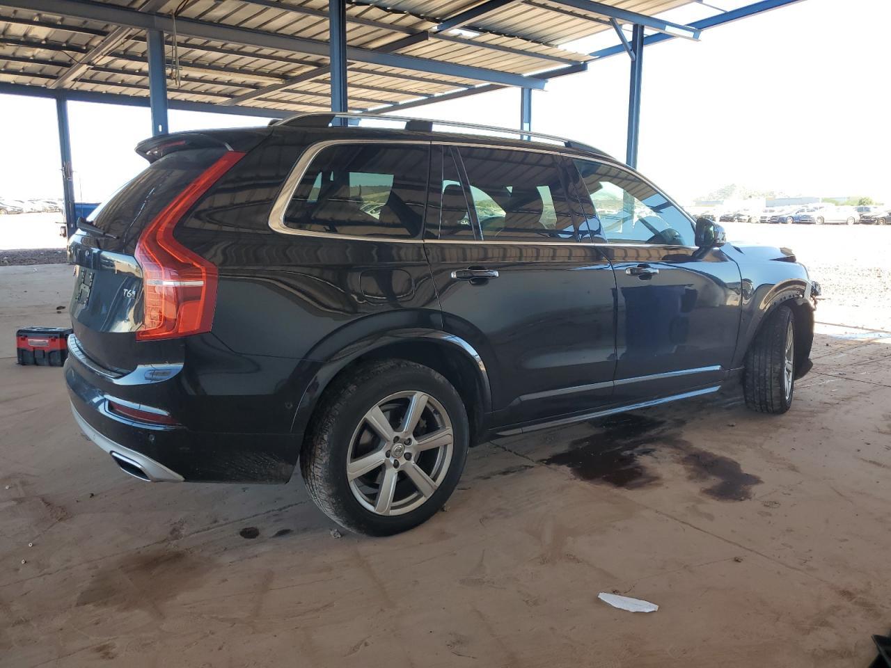 2018 VOLVO XC90