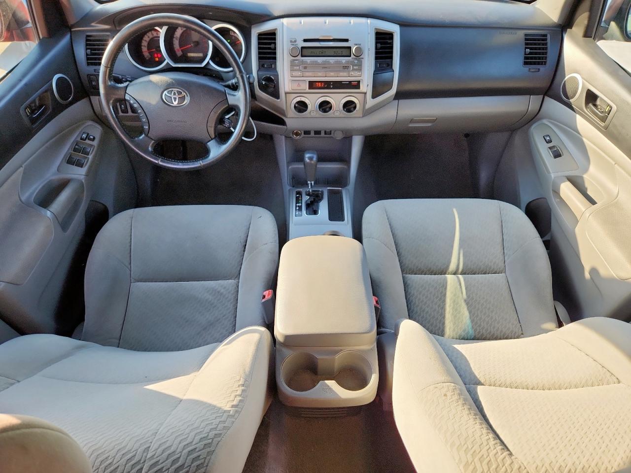 2011 TOYOTA TACOMA