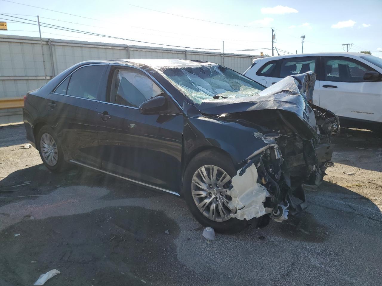 2013 TOYOTA CAMRY