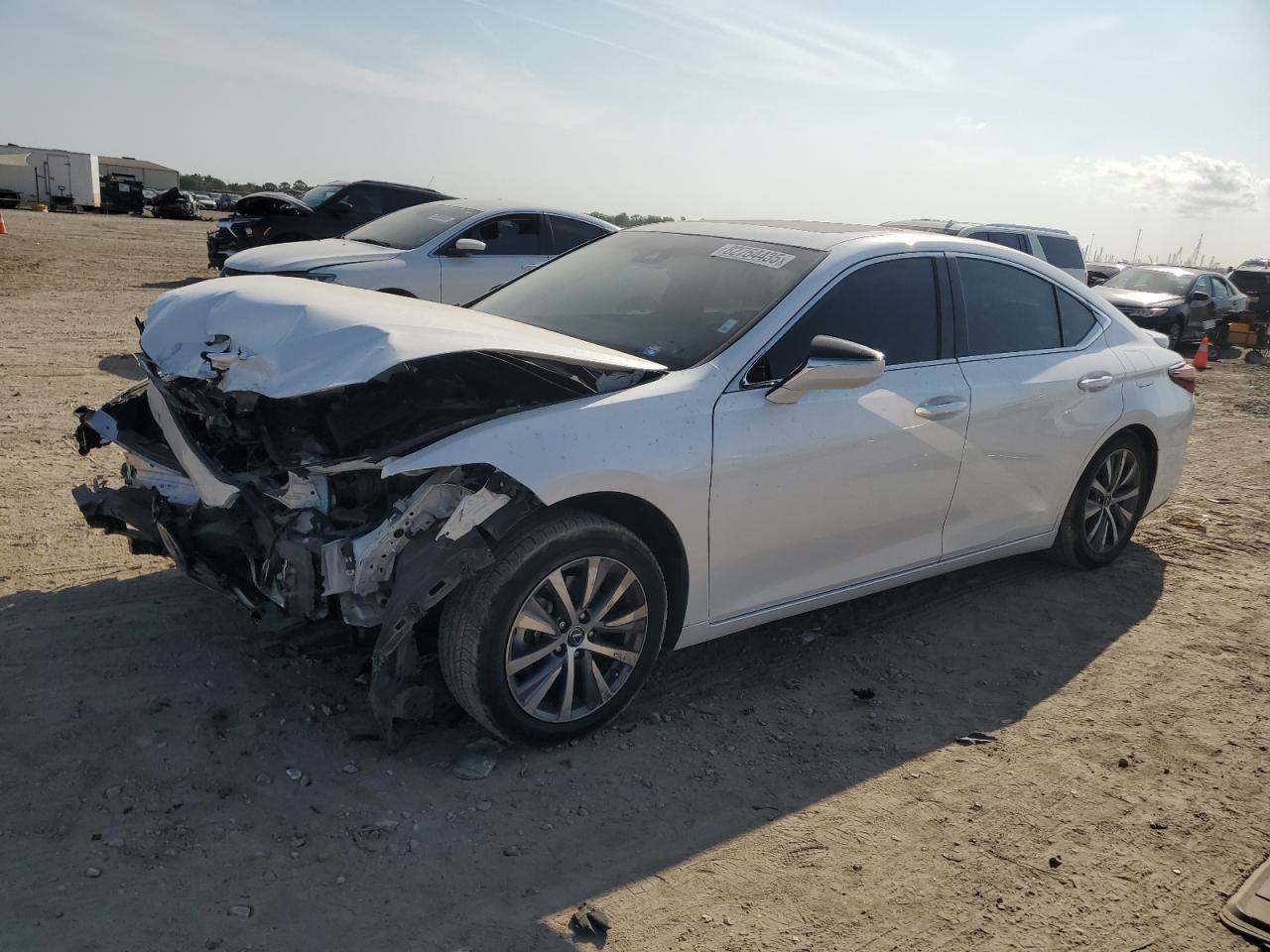 2020 LEXUS Es