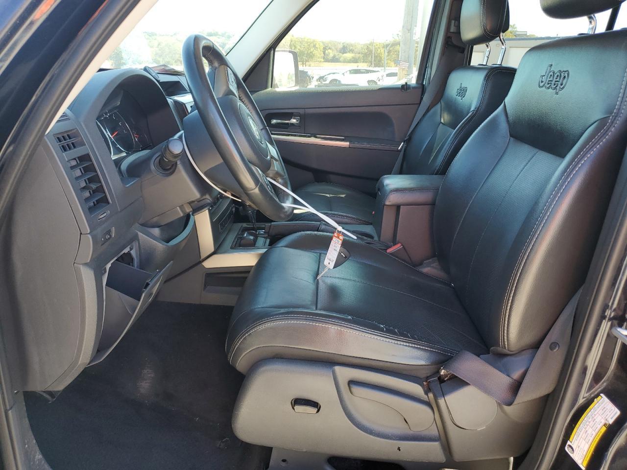 2011 JEEP Liberty