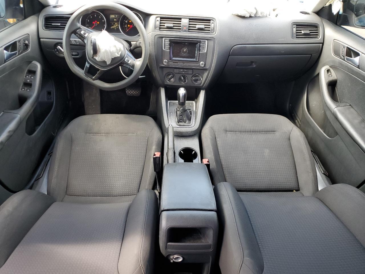 2016 VOLKSWAGEN JETTA