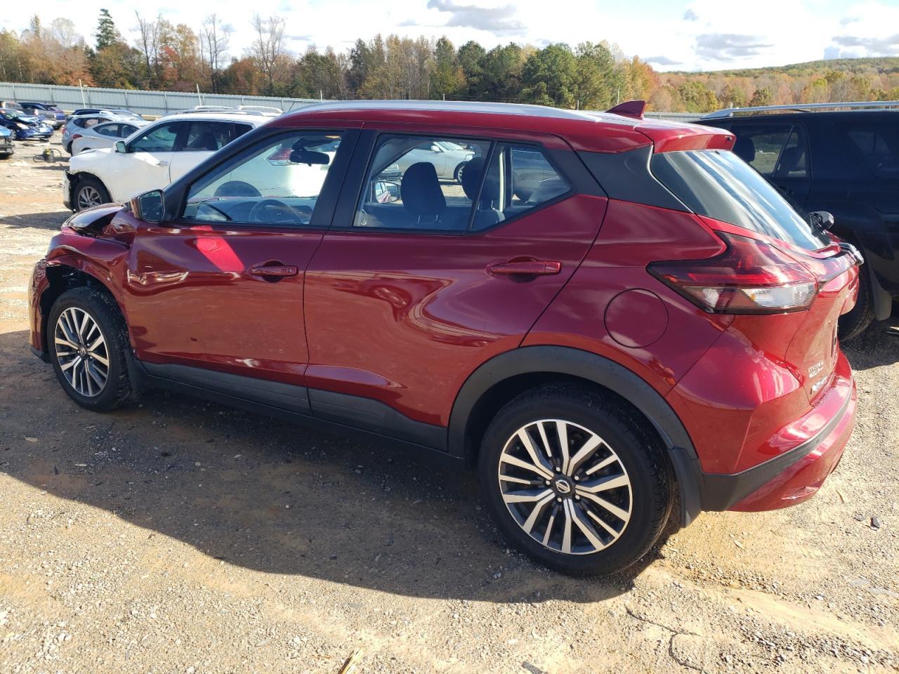 2021 NISSAN KICKS