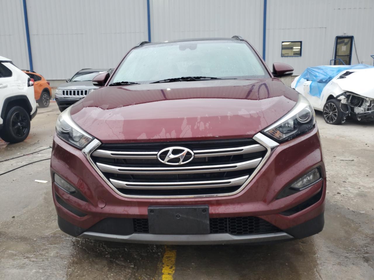 2016 HYUNDAI TUCSON