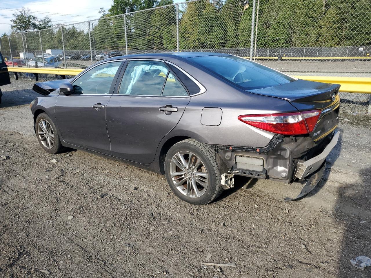 2015 TOYOTA CAMRY