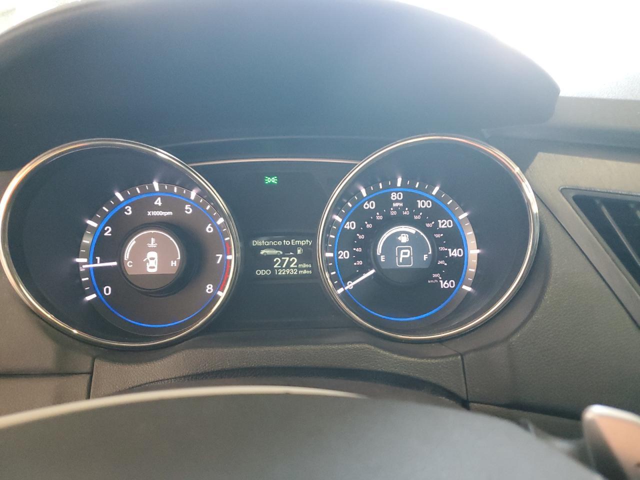 2011 HYUNDAI SONATA