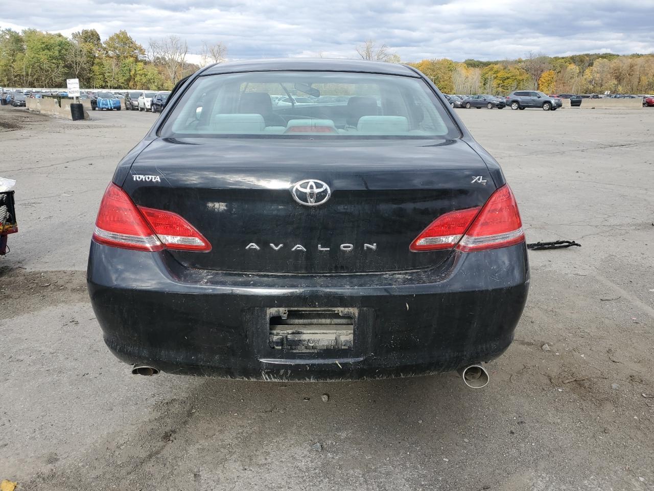 2007 TOYOTA Avalon