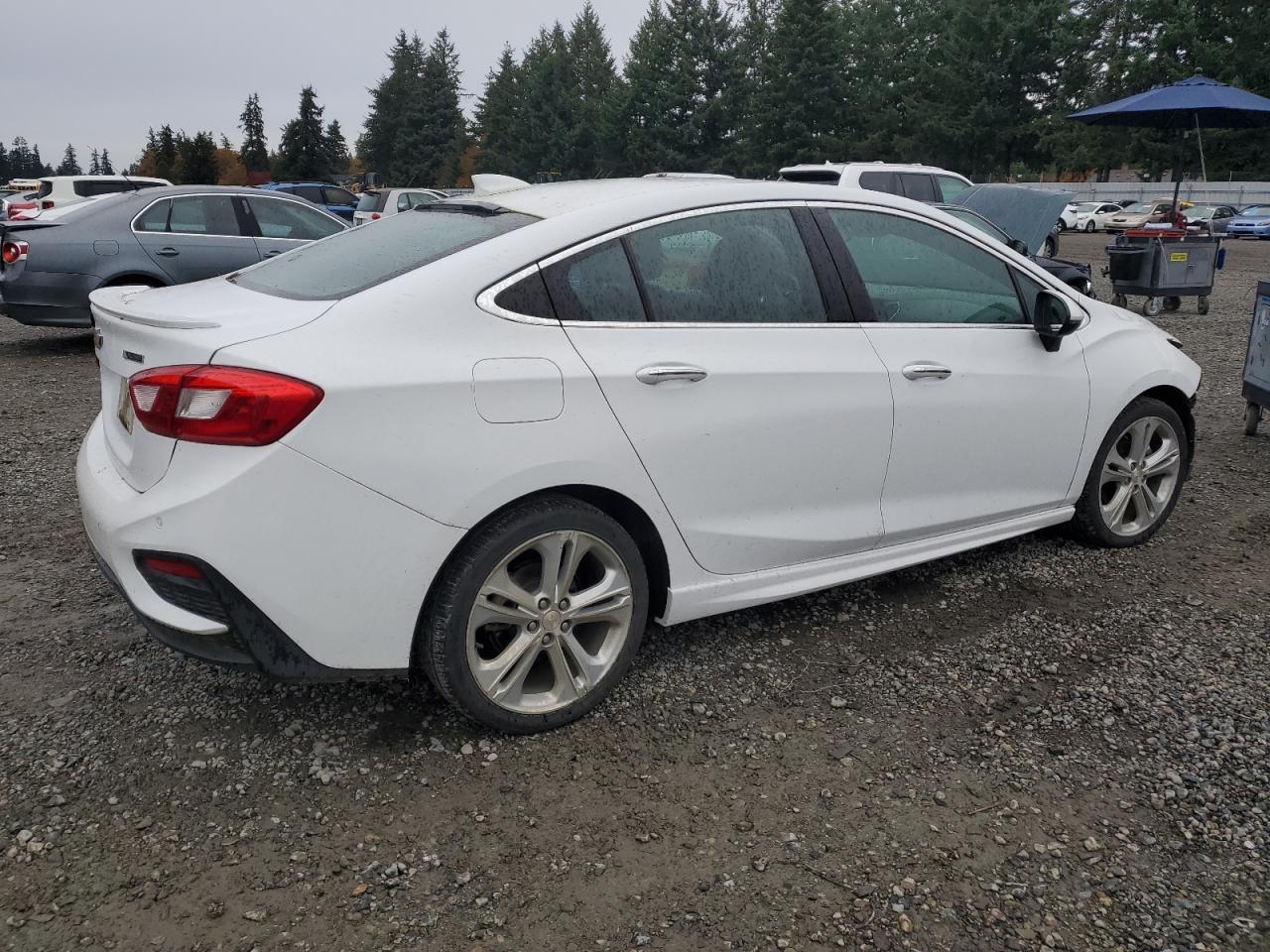 2017 CHEVROLET CRUZE