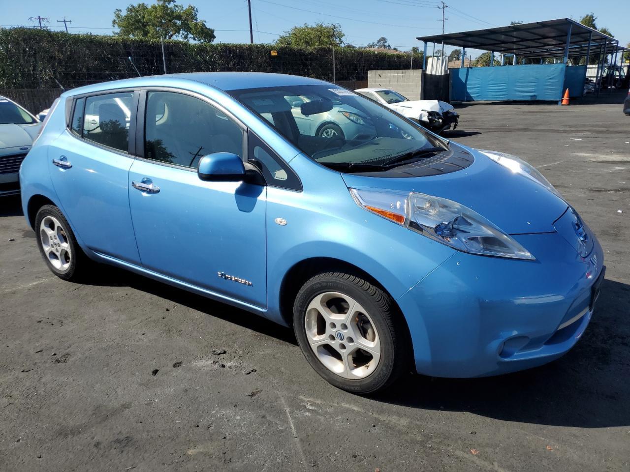2011 NISSAN LEAF