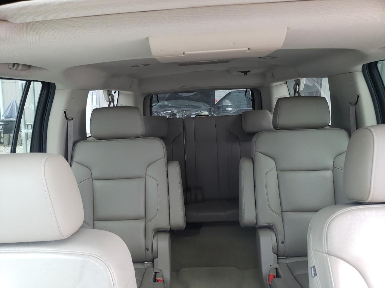 2016 CHEVROLET Suburban