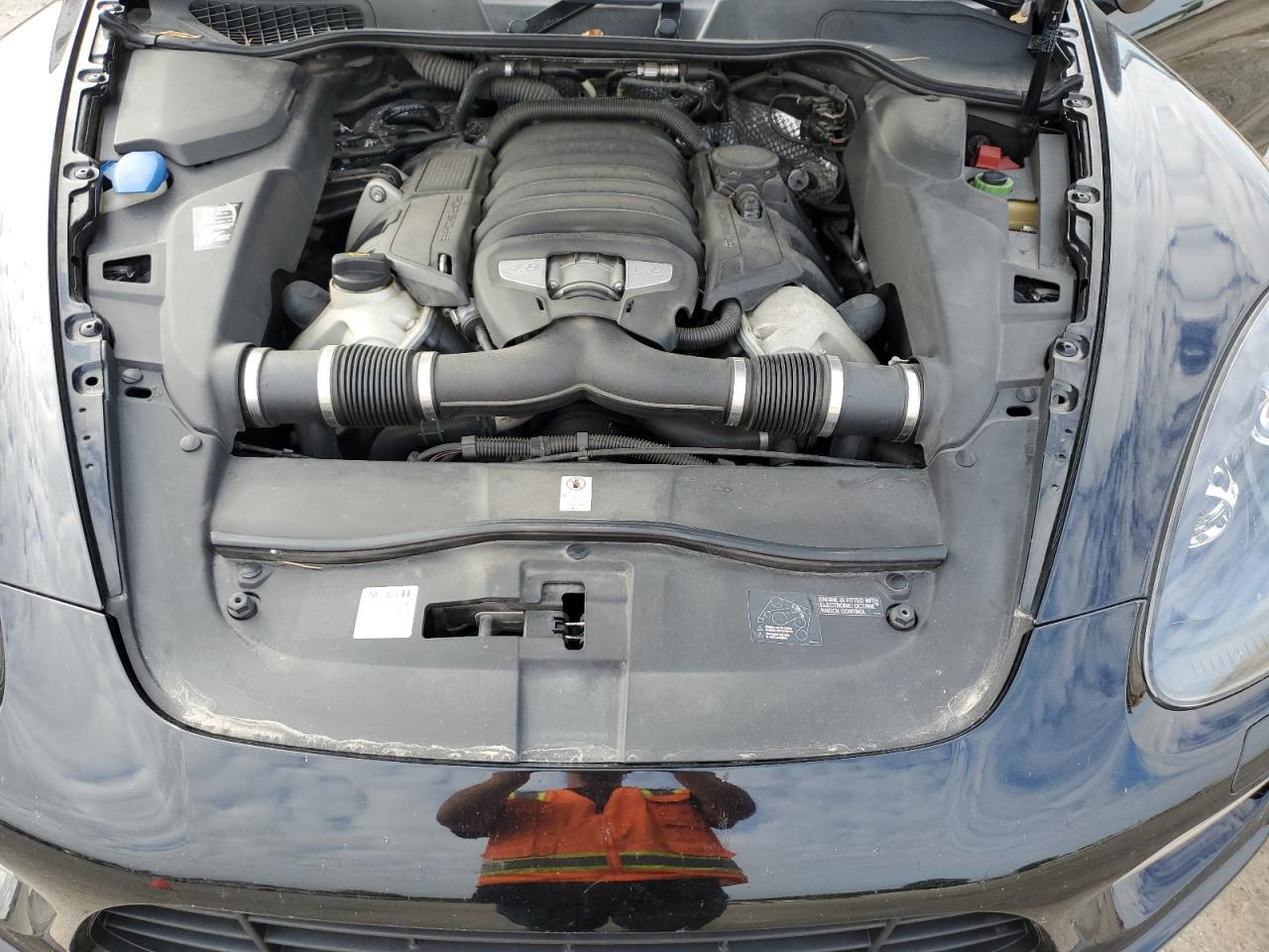 2013 PORSCHE CAYENNE