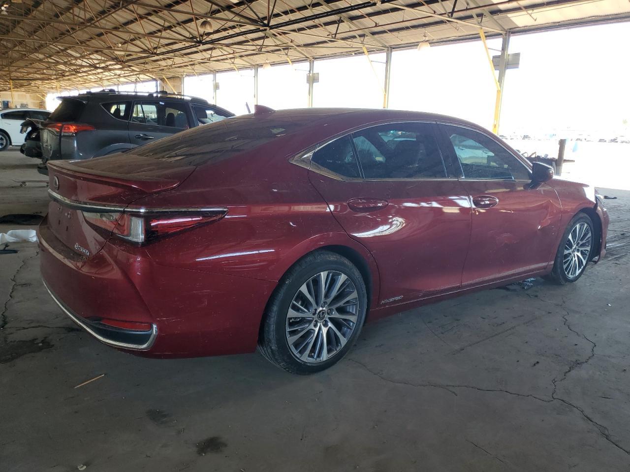 2021 LEXUS Es