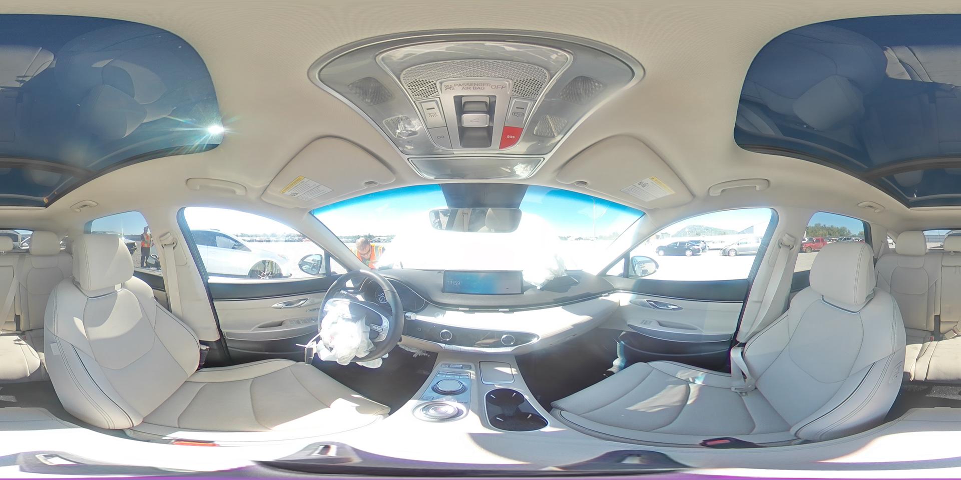 2025 GENESIS GV70