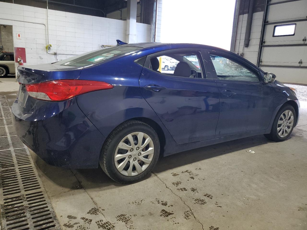 2012 HYUNDAI ELANTRA