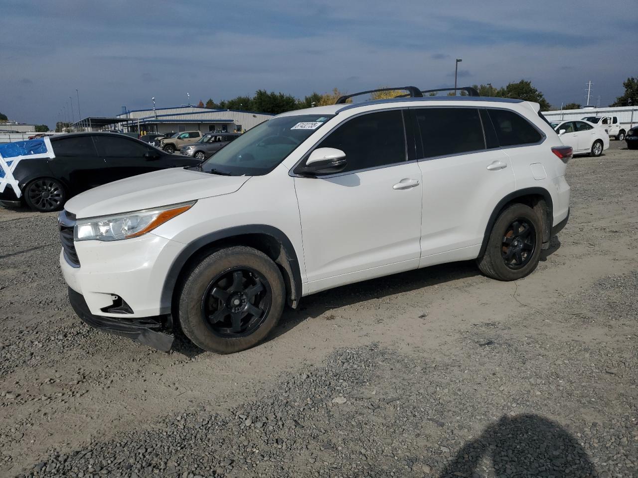 2015 TOYOTA HIGHLANDER