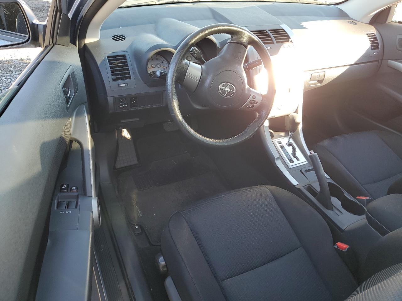 2010 TOYOTA SCION