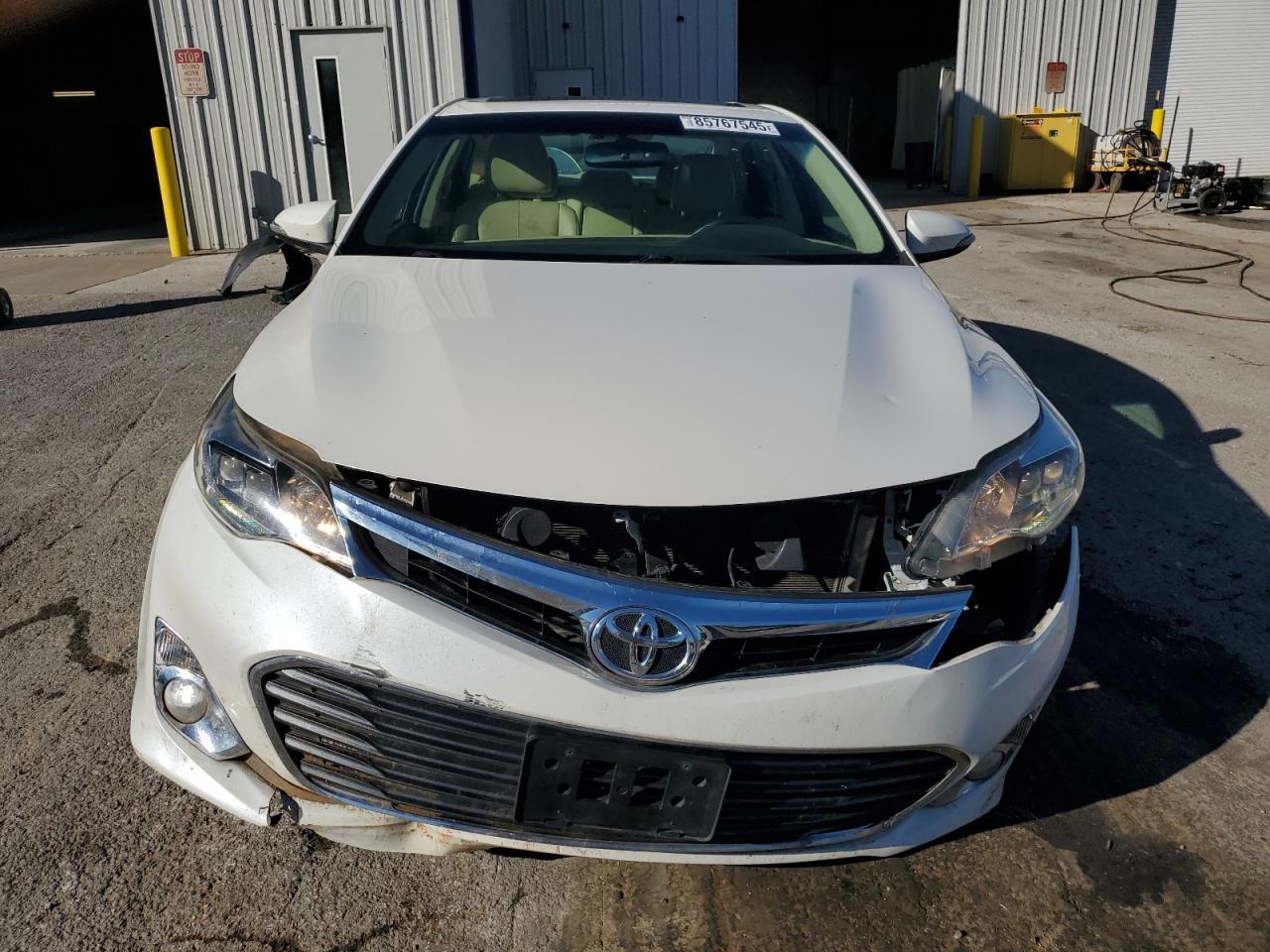 2013 TOYOTA Avalon