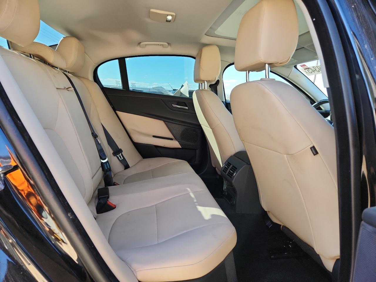 2019 JAGUAR XE