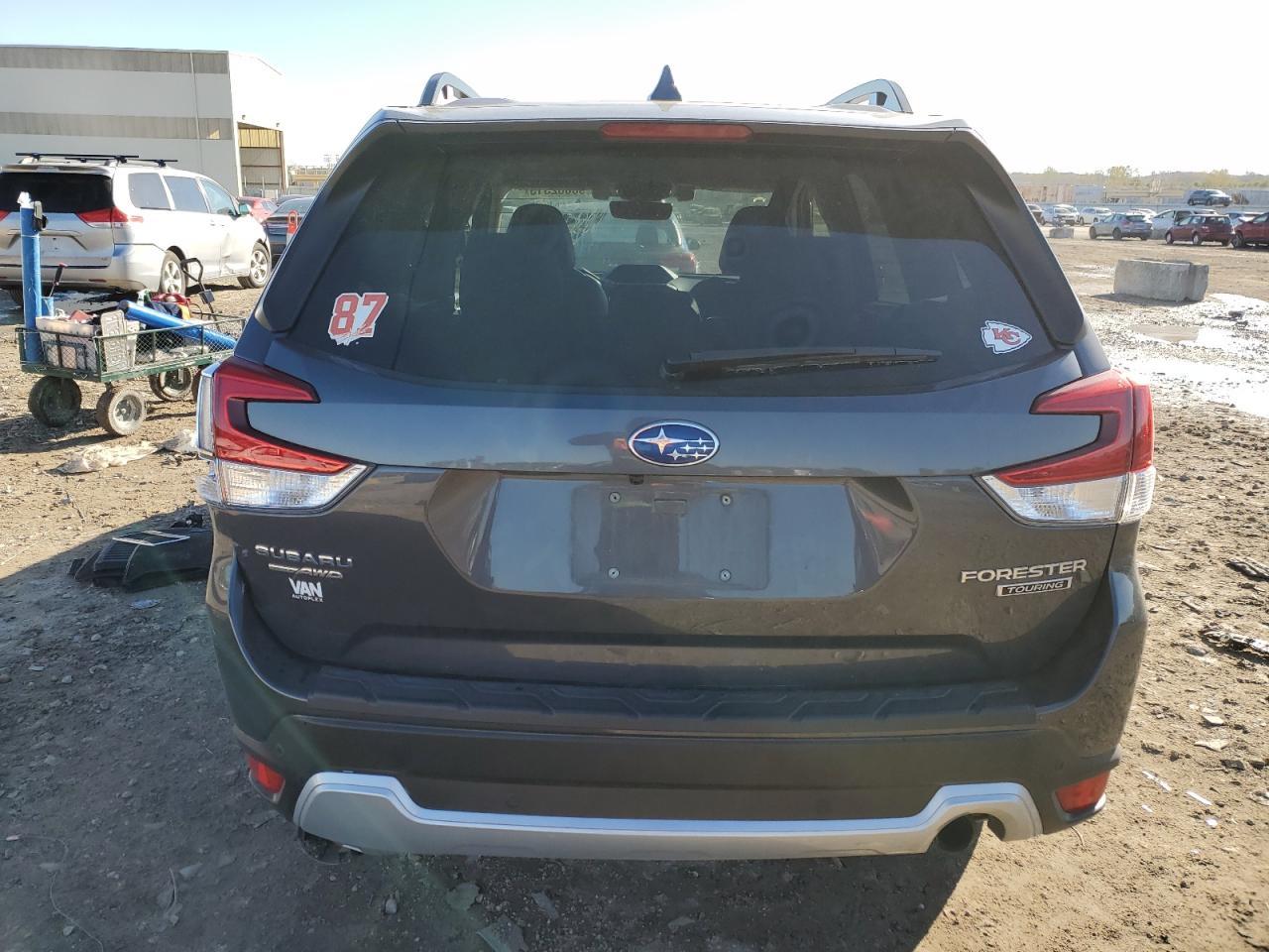 2020 SUBARU FORESTER