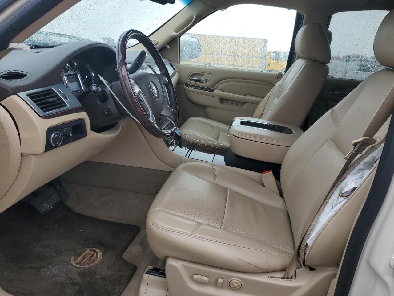 2013 CADILLAC ESCALADE