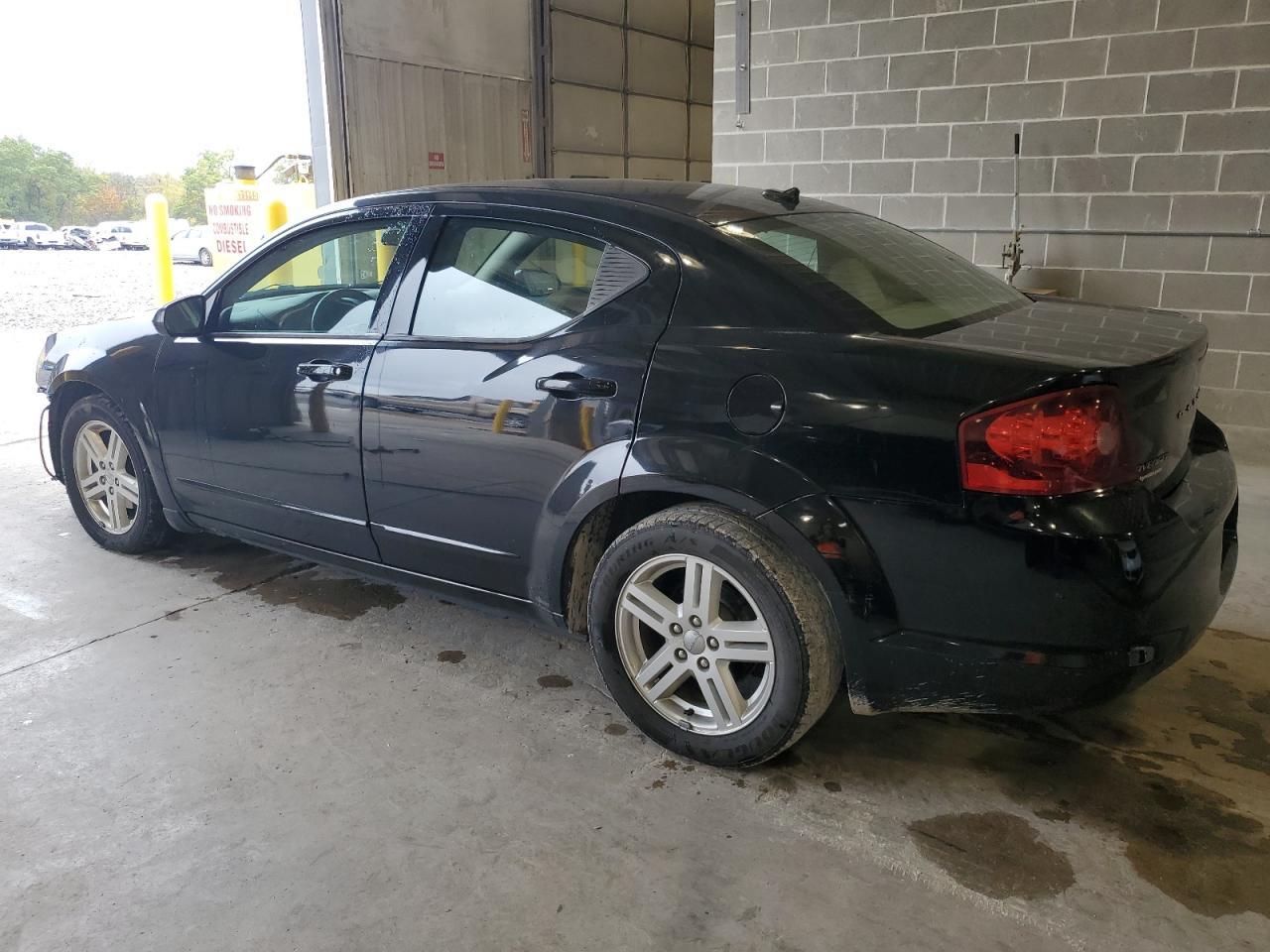 2013 DODGE Avenger