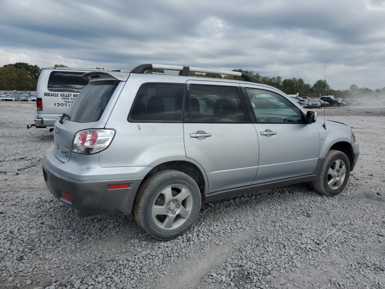 2004 MITSUBISHI outlander