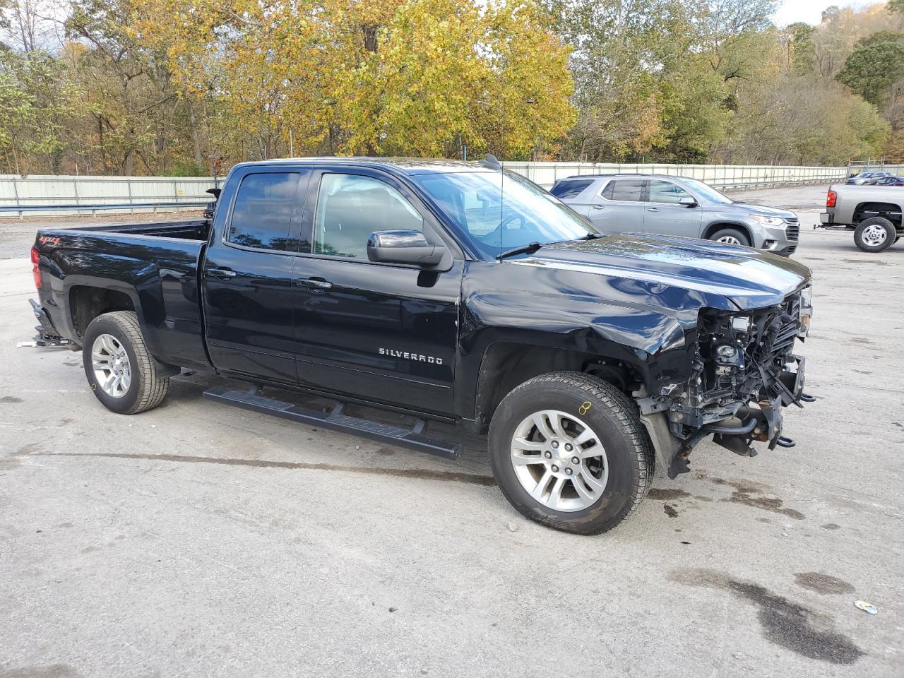 2018 CHEVROLET Silverado