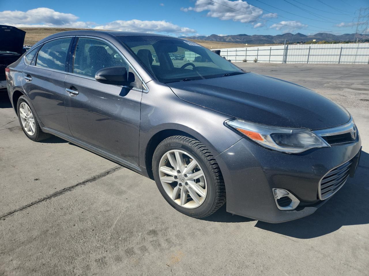 2014 TOYOTA Avalon