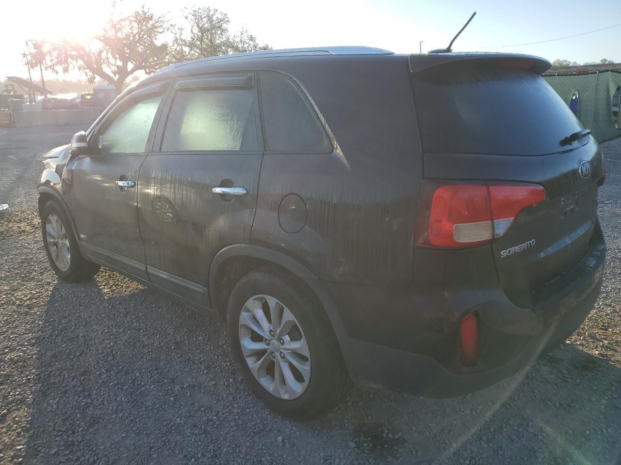 2014 KIA SORENTO