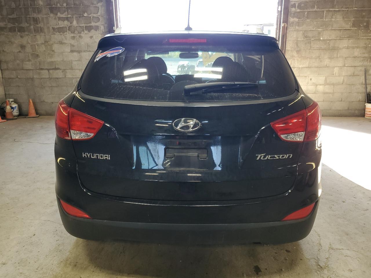 2011 HYUNDAI TUCSON