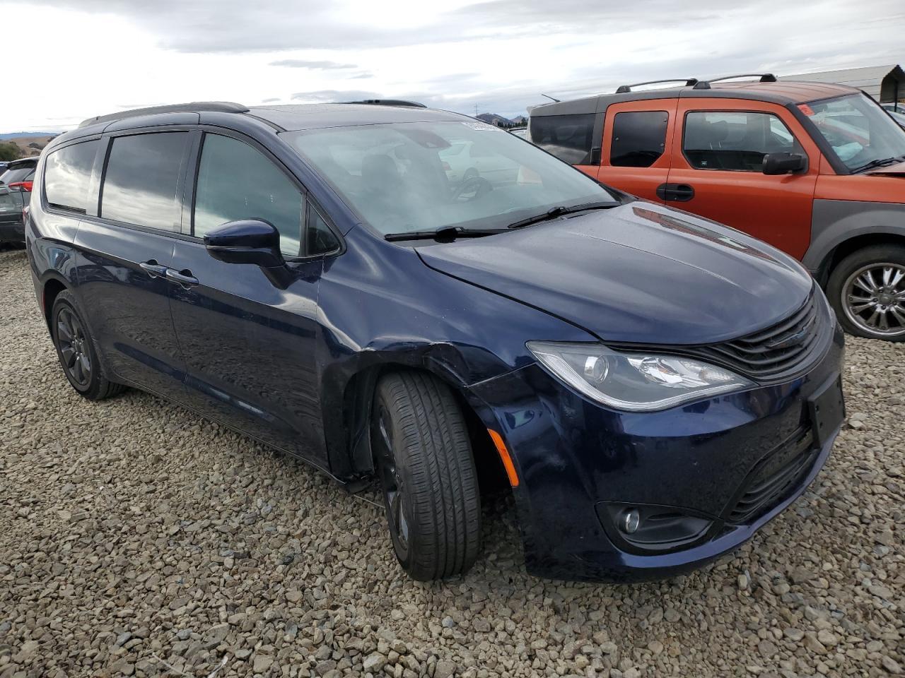 2019 CHRYSLER Pacifica