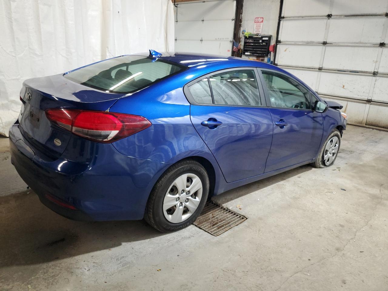 2017 KIA FORTE