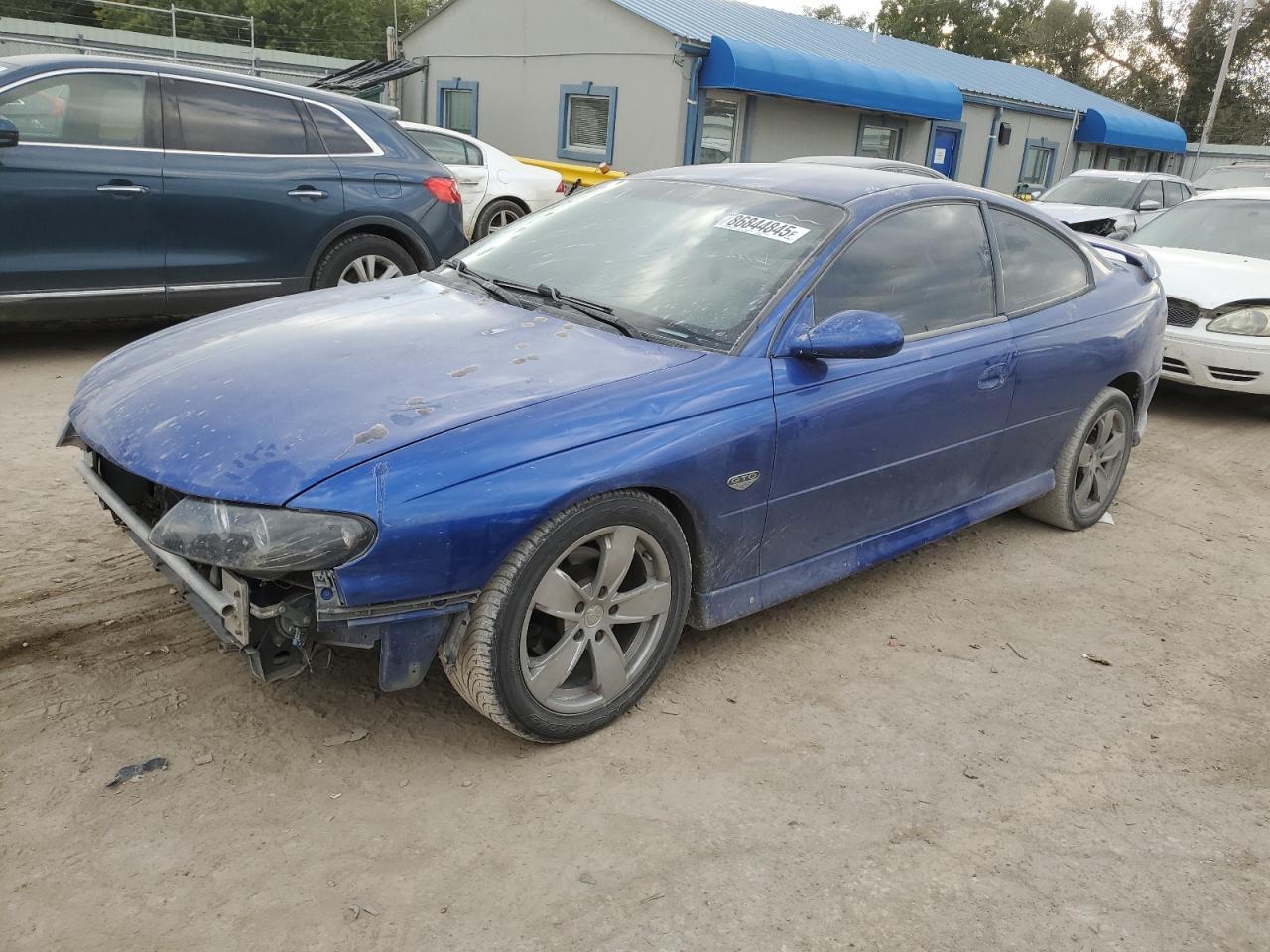 2004 PONTIAC Gto
