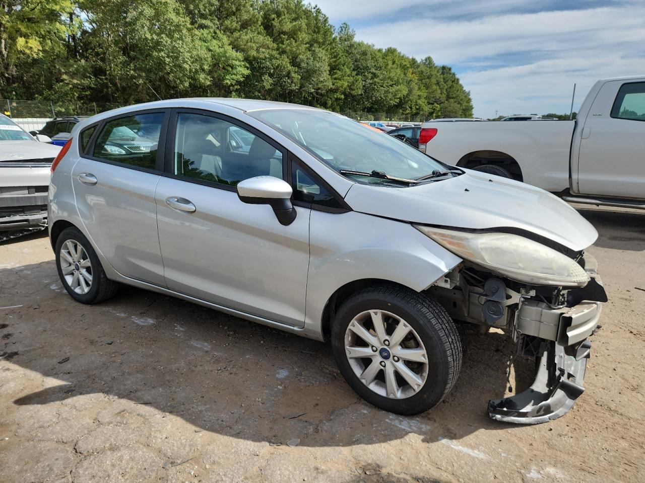 2012 FORD Fiesta