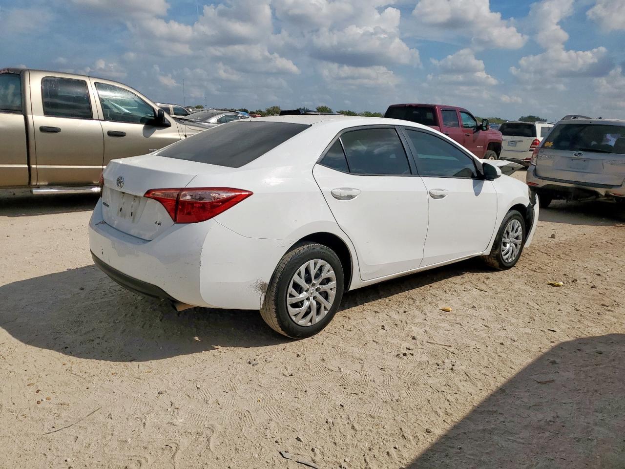 2018 TOYOTA COROLLA