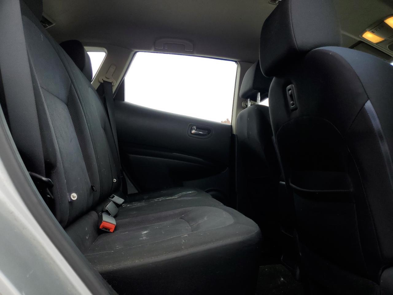 2014 NISSAN ROGUE